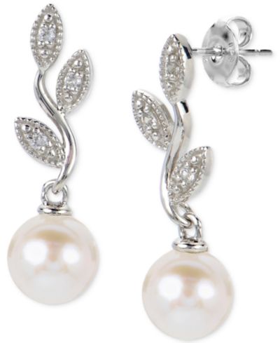 Серьги-подвески из культивированного речного жемчуга (6 1/2mm) и белого сапфира (1/10 ct. t.w.) в стерлинговом серебре