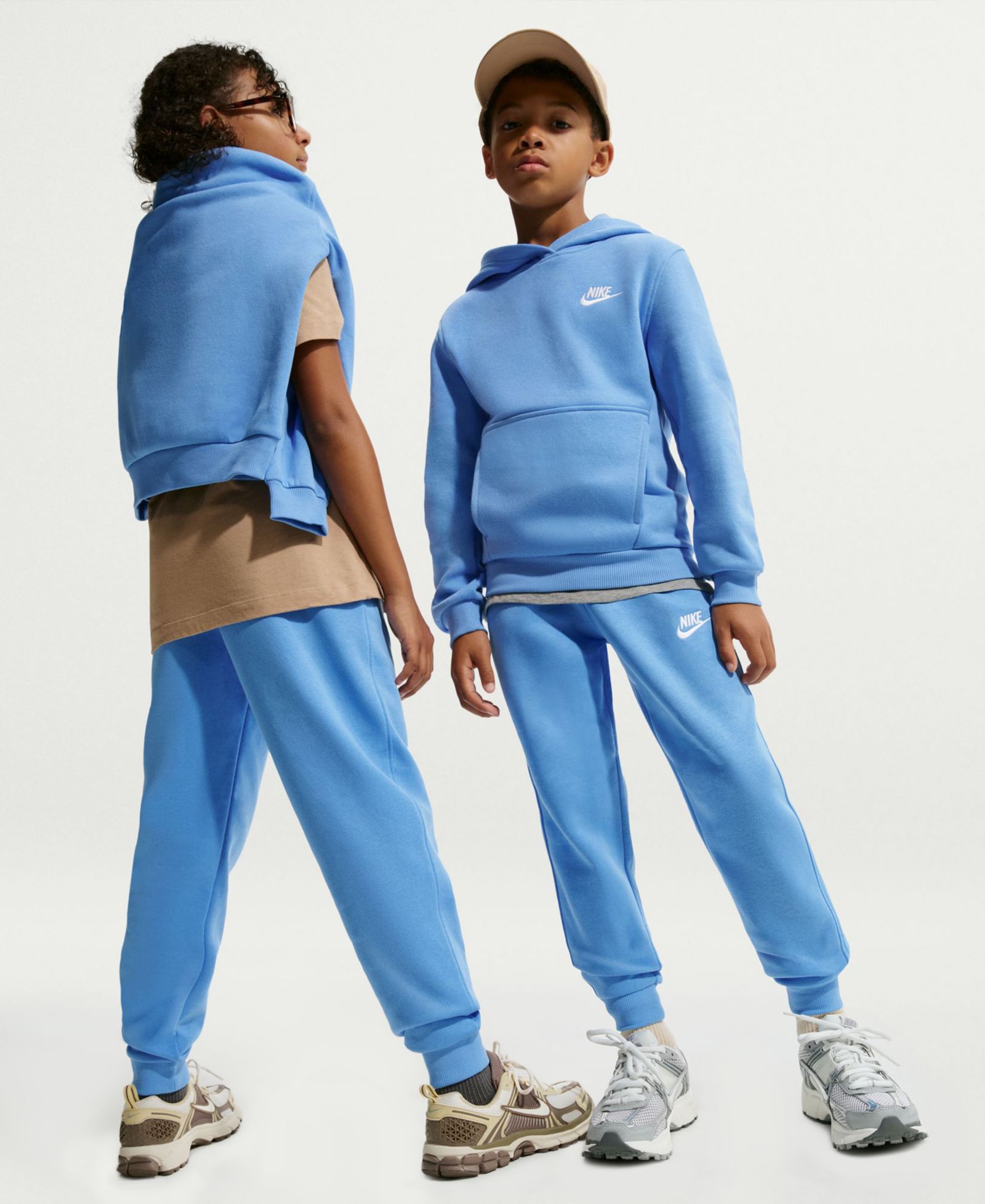 Nike Boys' and Girls' 7-20 Club Fleece Jogger Pants