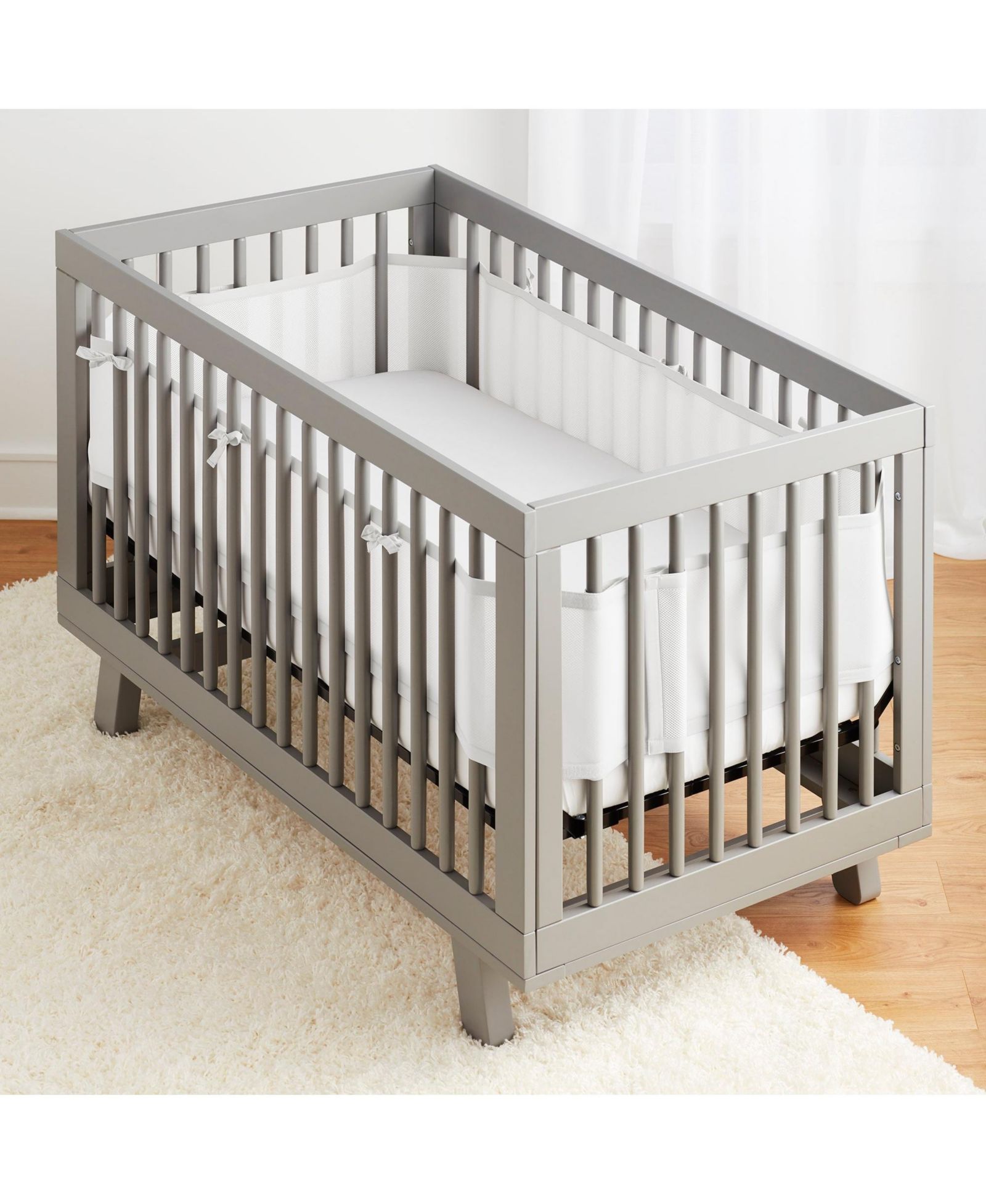 BreathableBaby Breathable Mesh Liner for Full-Size Cribs, Classic 3mm Mesh (Size 4FS Covers 3 or 4 Sides)