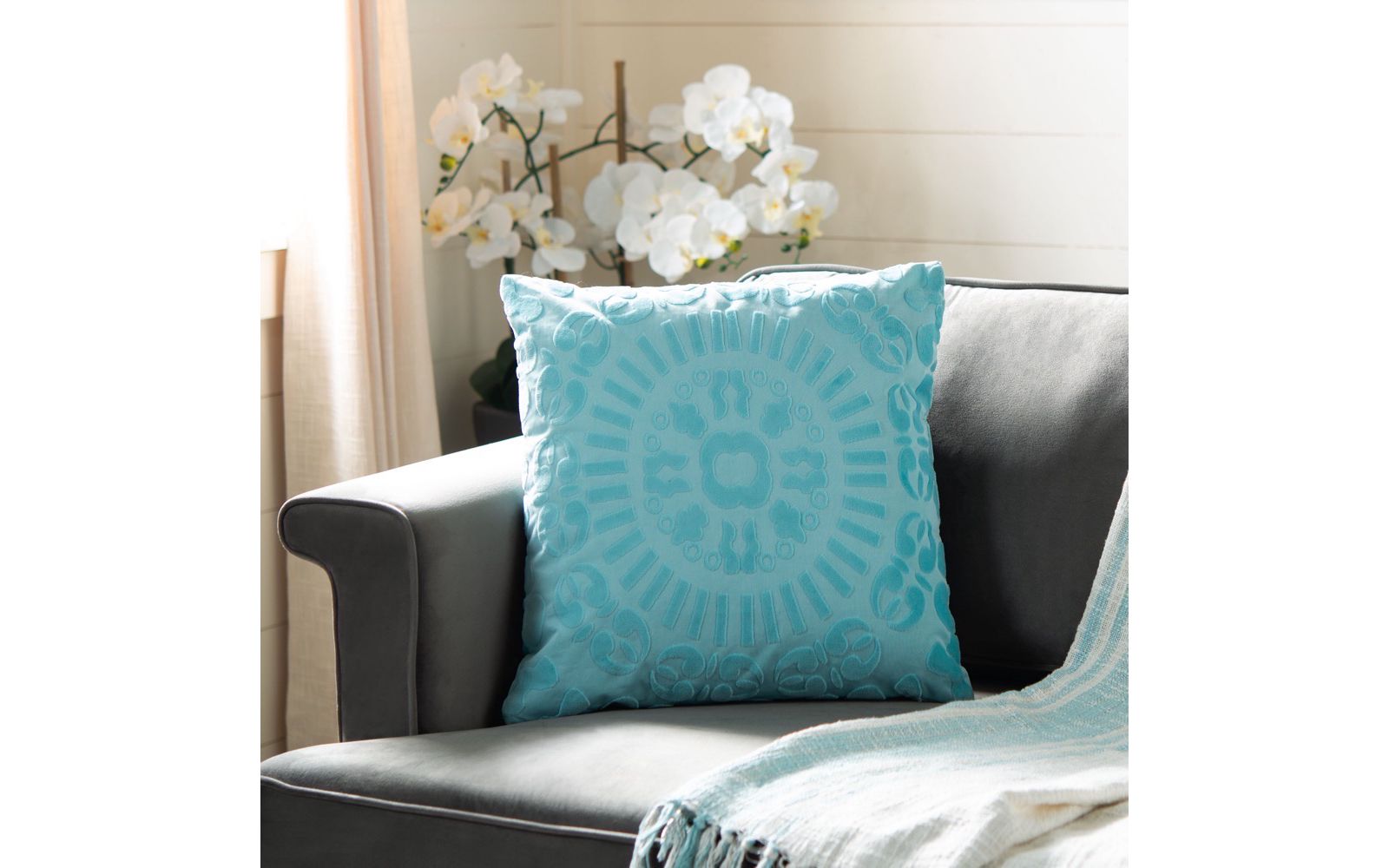 Safavieh Shayla 18" x 18" Pillow