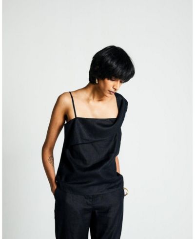 Reistor Women's The Wandering Wave top Black