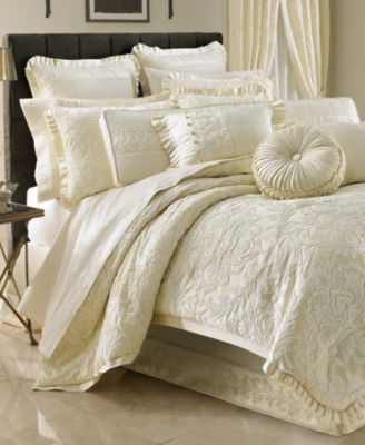 J Queen New York Marquis 3-Pc. Duvet Cover Set, Queen