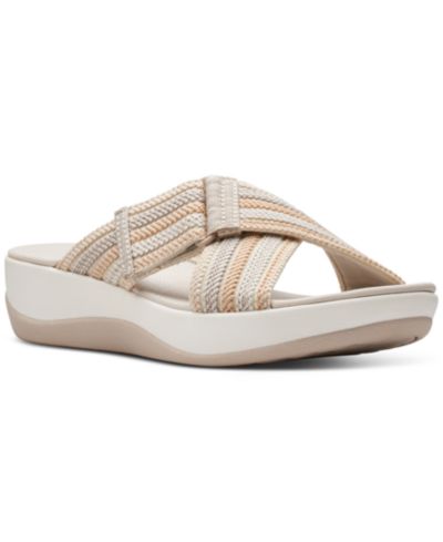 Clarks Женские сандалии Cloudsteppers Arla Wave