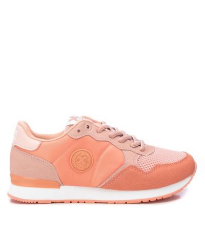 Light/pastel orange