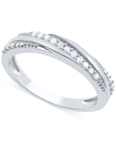 Macy's Кольцо Diamond Twist Look (1/6 ct. t.w.) в Sterling Silver