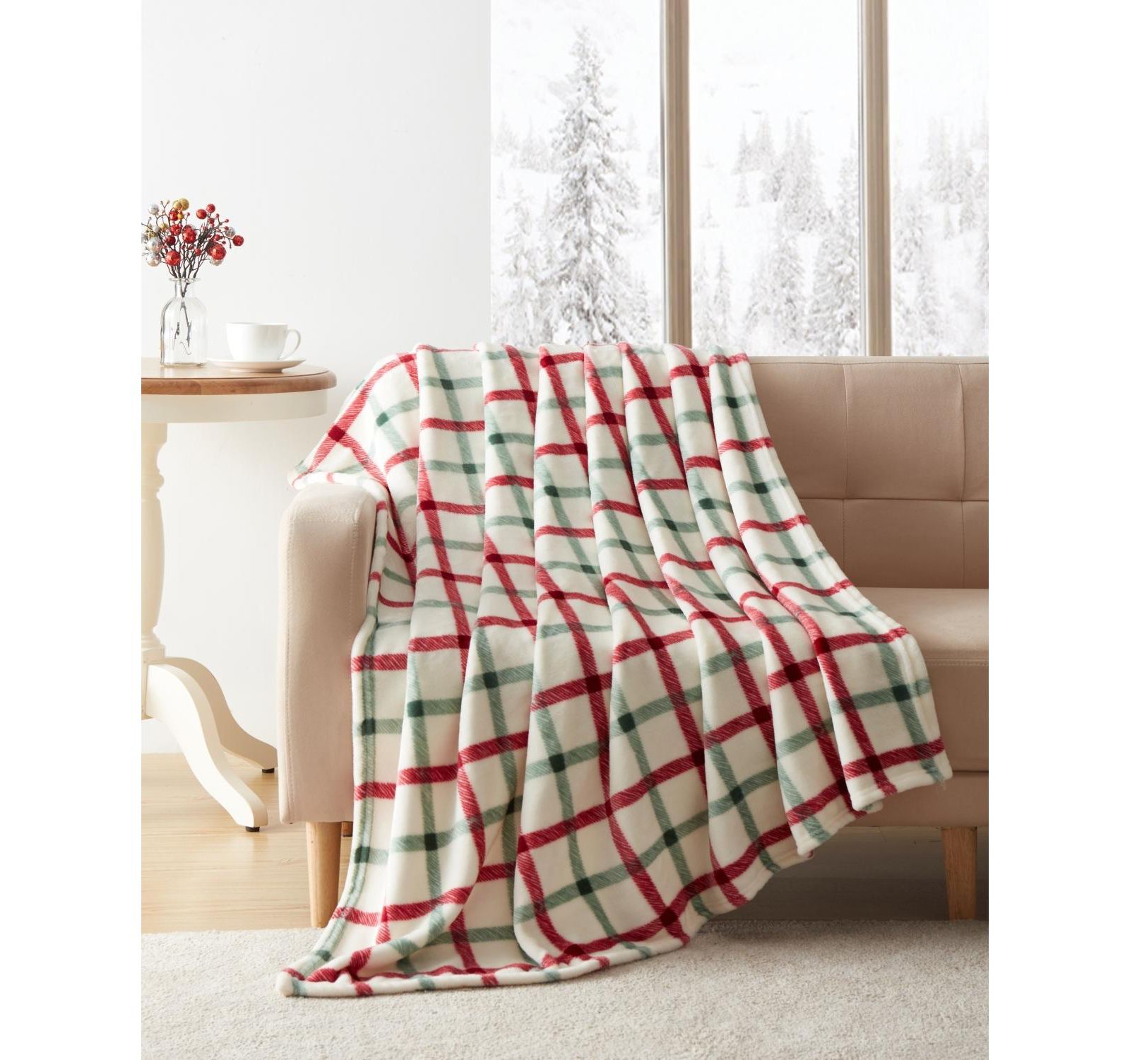 Плед Kate Aurora Holiday Classics Christmas Plaid Oversized & Ultra Plush, 50" x 70"