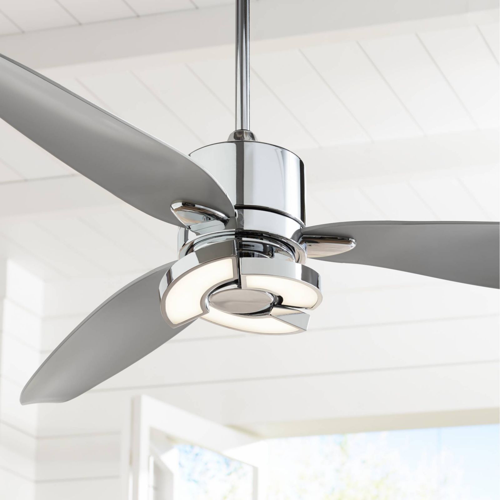 Потолочный вентилятор Possini Euro Design 56" Vengeance Modern с LED-светом и пультом управления, хром