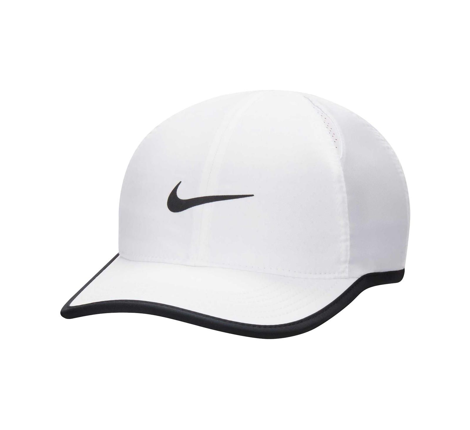 Детская кепка Nike White Featherlight Club Performance Adjustable