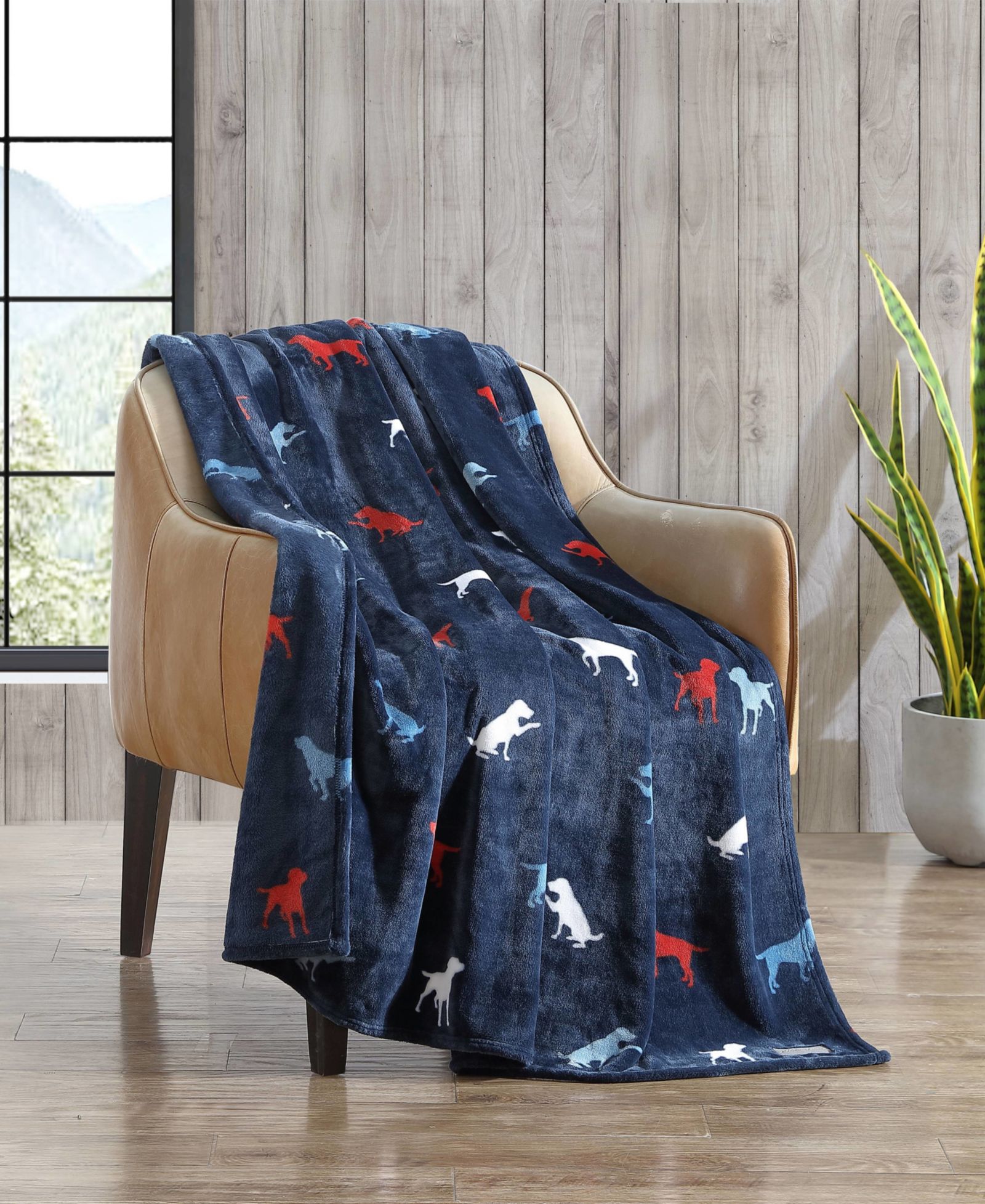 Eddie Bauer плюс-размер мягкий флисовый плед Buddy The Dog, 70 x 50