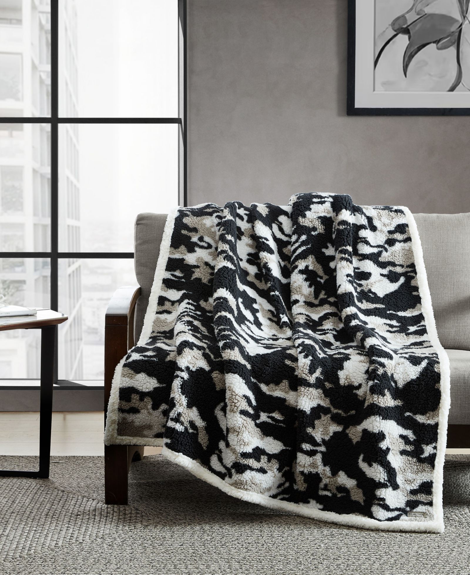 Kenneth Cole Reaction Blend Out Sherpa Throw плед, 60" x 50"