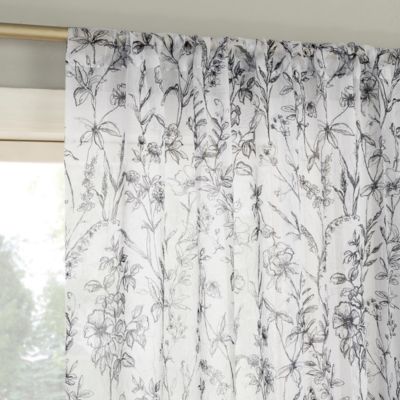 Ambree Vintage like Floral Sheer Rod Pocket Curtain Panel