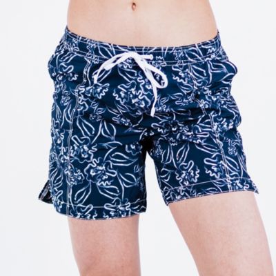 Navy blooms