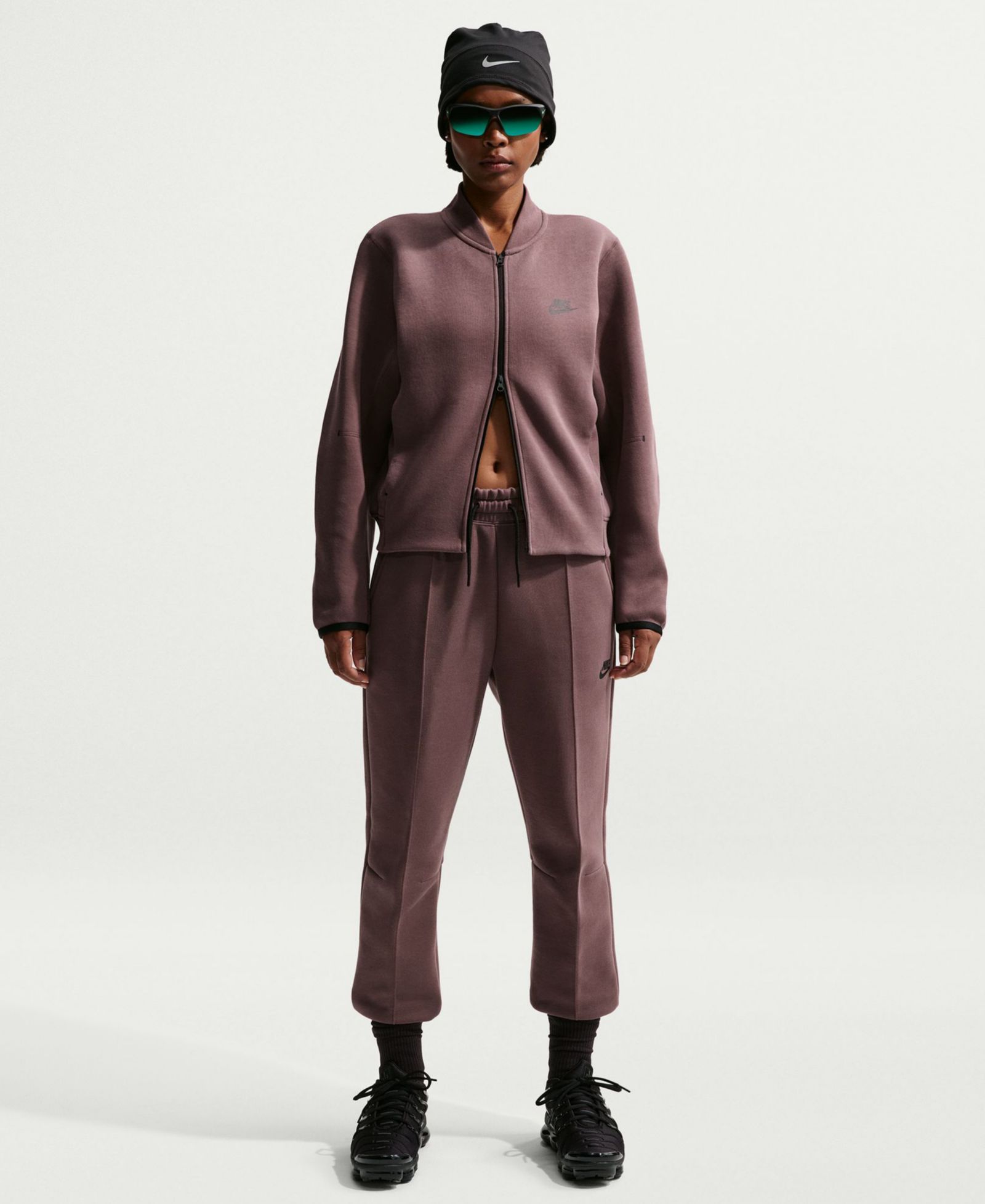 Nike Женские спортивные джоггеры Tech Fleece с завышенной талией
