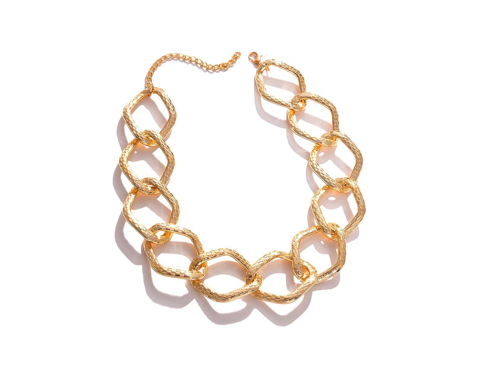 SOHI Women's Gold Metallic Chainlink Necklace