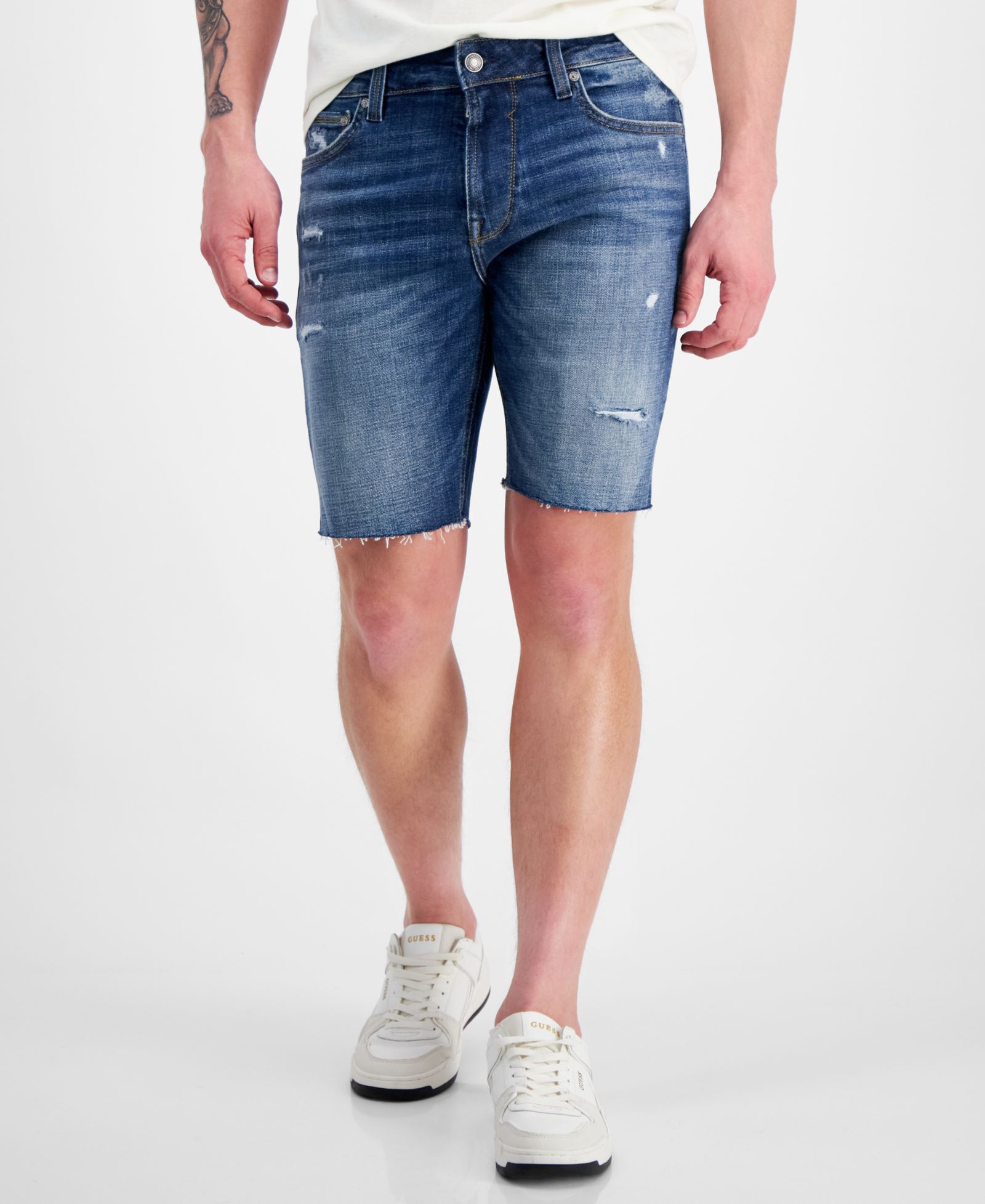 GUESS Logan distressed джинсовые шорты 9"