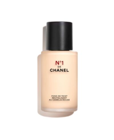 N°1 DE CHANEL REVITALIZING FOUNDATION Illuminates – Moisturizes – Protects