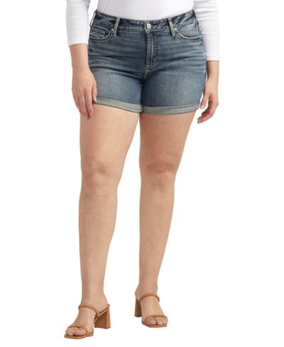 Женские джинсовые шорты Silver Jeans Co. Plus Size Suki Mid Rise Curvy Fit