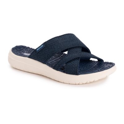 Женские сандалии Muk Luks Sassy Cross-Over Slide