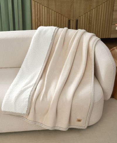 UGG® Kirkwood UGG плед с косой вязкой, 50" x 70"