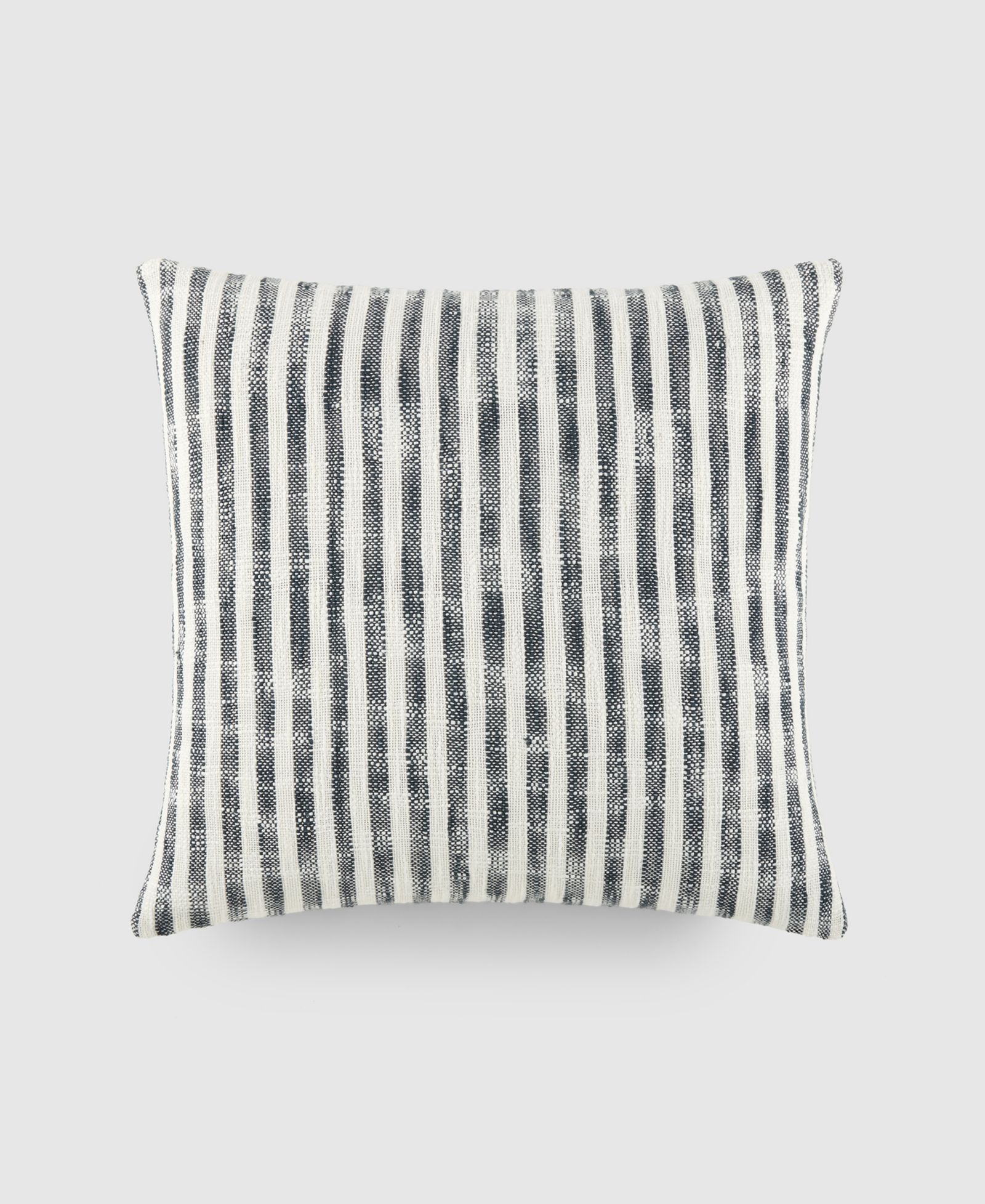 Декоративная подушка ienjoy Home Yarn Dyed Thin Stripe, 20" x 20"