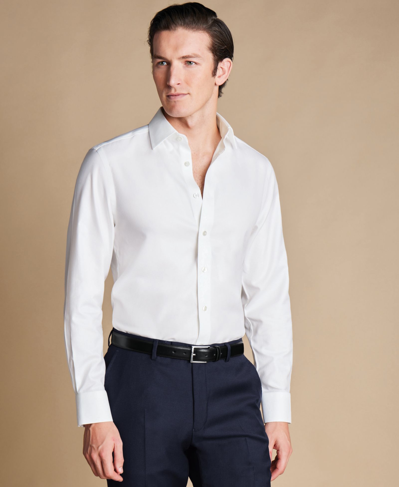Мужская приталенная рубашка Charles Tyrwhitt Non-Iron однотонная