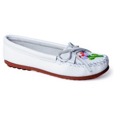 Женские мокасины Minnetonka Women's Ziigwan Waabigwan Beaded