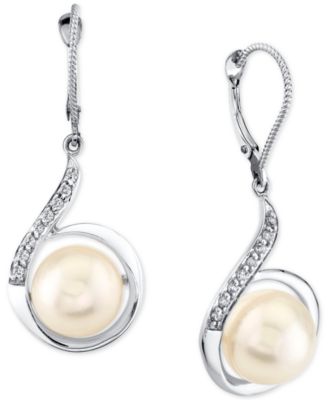 Серьги-подвески Swirl Leverback с натуральным речным жемчугом (10mm) и бриллиантами (1/6 ct.t.w.) в белом золоте 14k