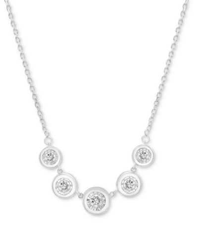 Ожерелье с бриллиантовым обрамлением Diamond Bezel Five Stone Adjustable 18" Collar (1/2 ct. t.w.) в серебре или позолоченном серебре 14k