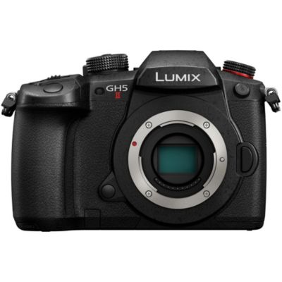 Зеркальная камера Panasonic LUMIX GH5 II с функцией Live Streaming (Body Only)