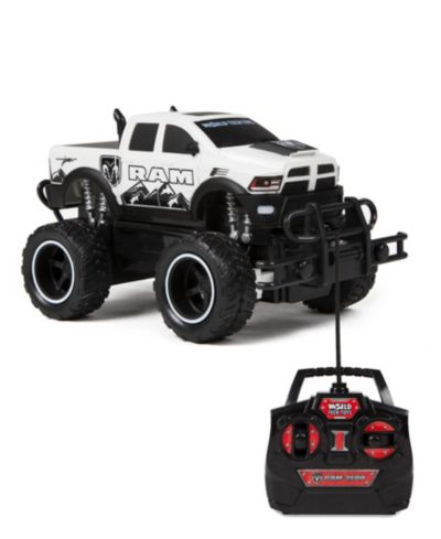 World Tech Toys 1:24 Scale Officially Licensed Dodge Ram 2500 Power Wagon Electric RC Truck