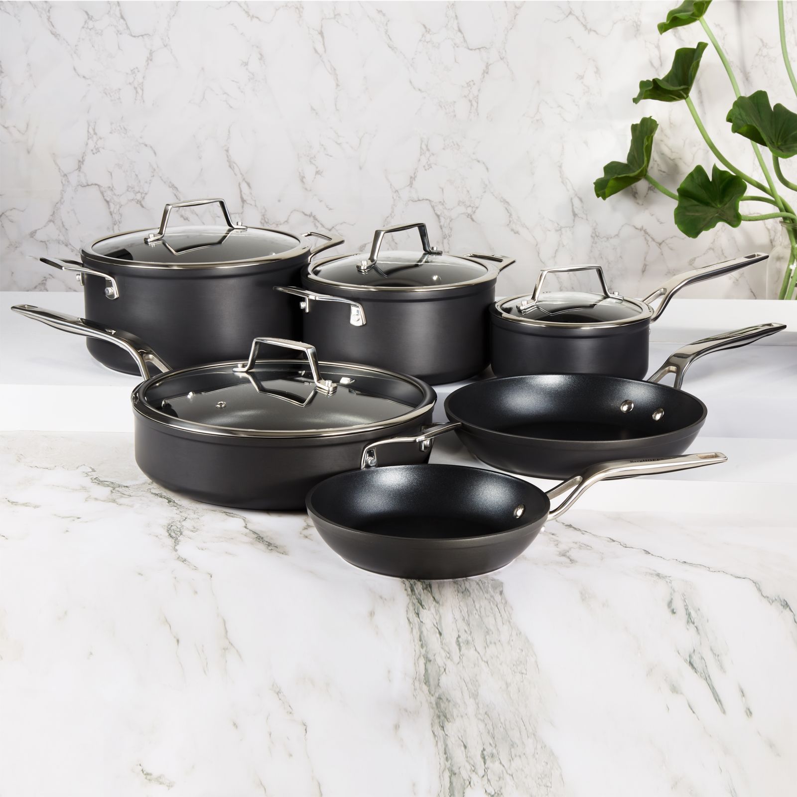 BergHOFF Essentials 10Pc Non-stick Hard Anodized Cookware Set With Glass lid, Black