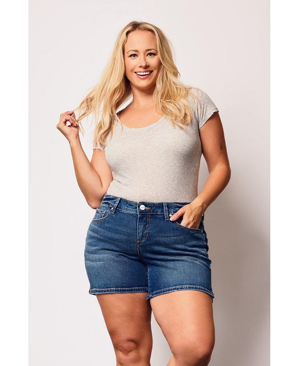 Slink Jeans Plus Size Denim Mid Rise Shorts with Side Vents