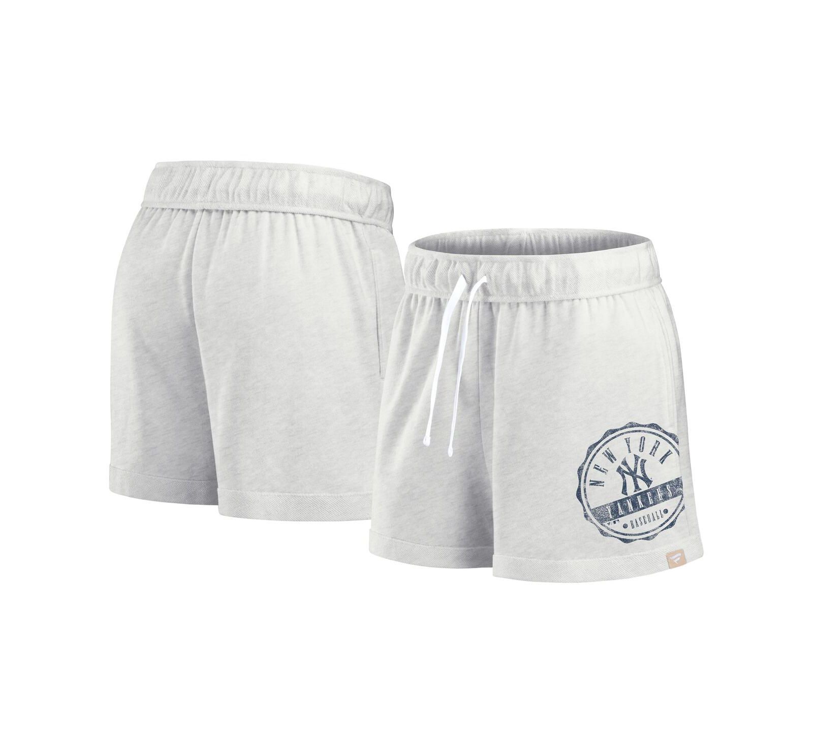 Fanatics Women's Oatmeal New York Yankees Oversized Badge Lounge Shorts