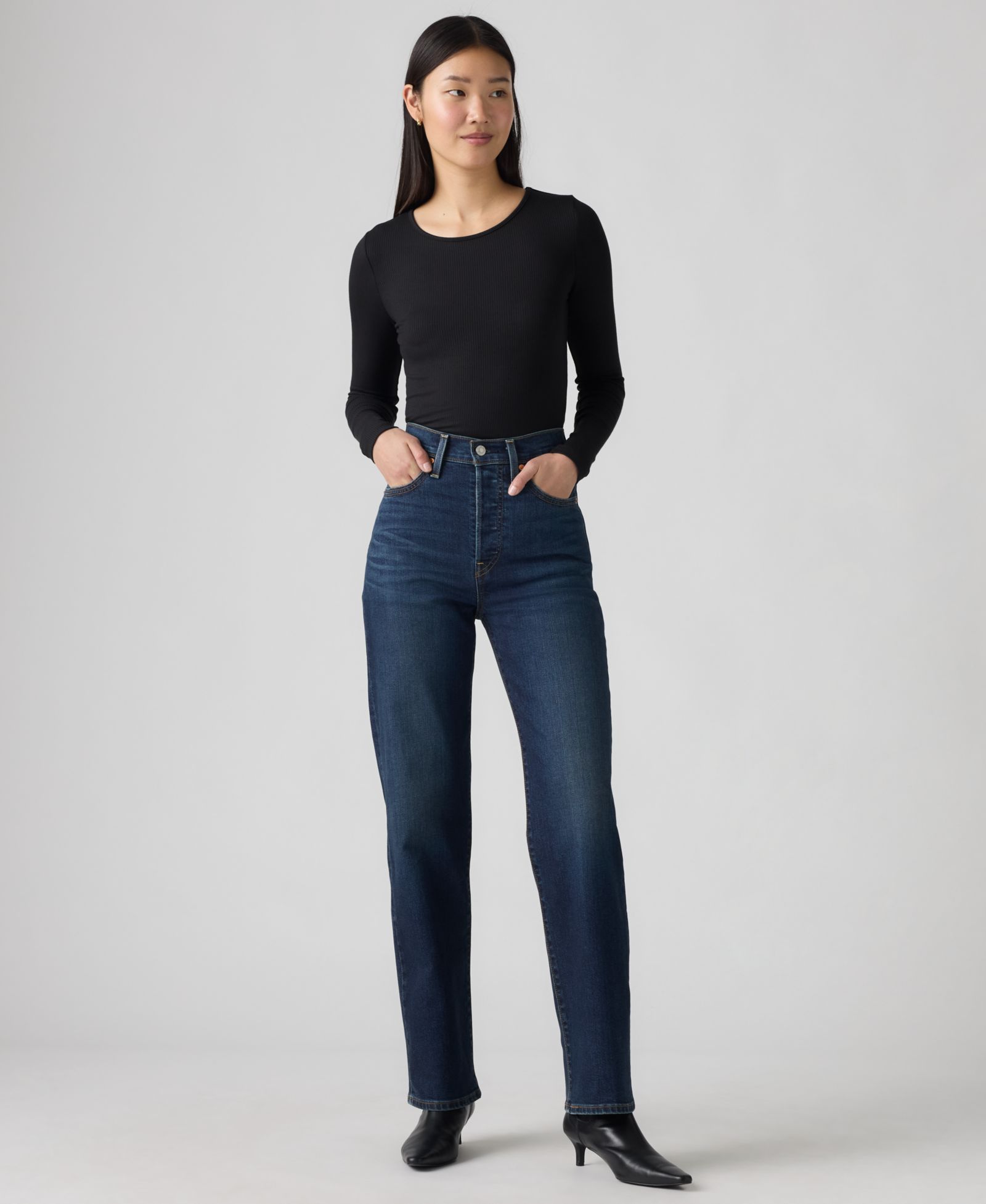 Levi's Women's Ribcage High-Rise Straight-Leg Jeans