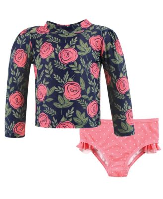 Leafy floral