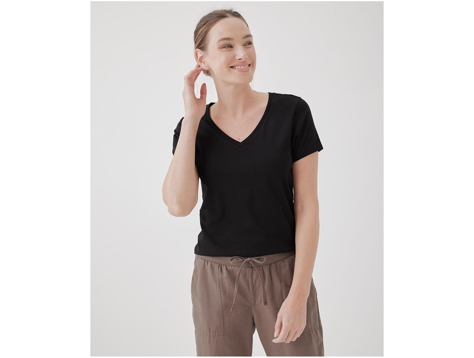 Женская футболка Pact Softspun V-Neck