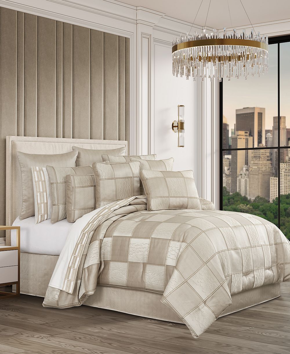 J Queen New York Brando 4-Pc. Comforter Set, King