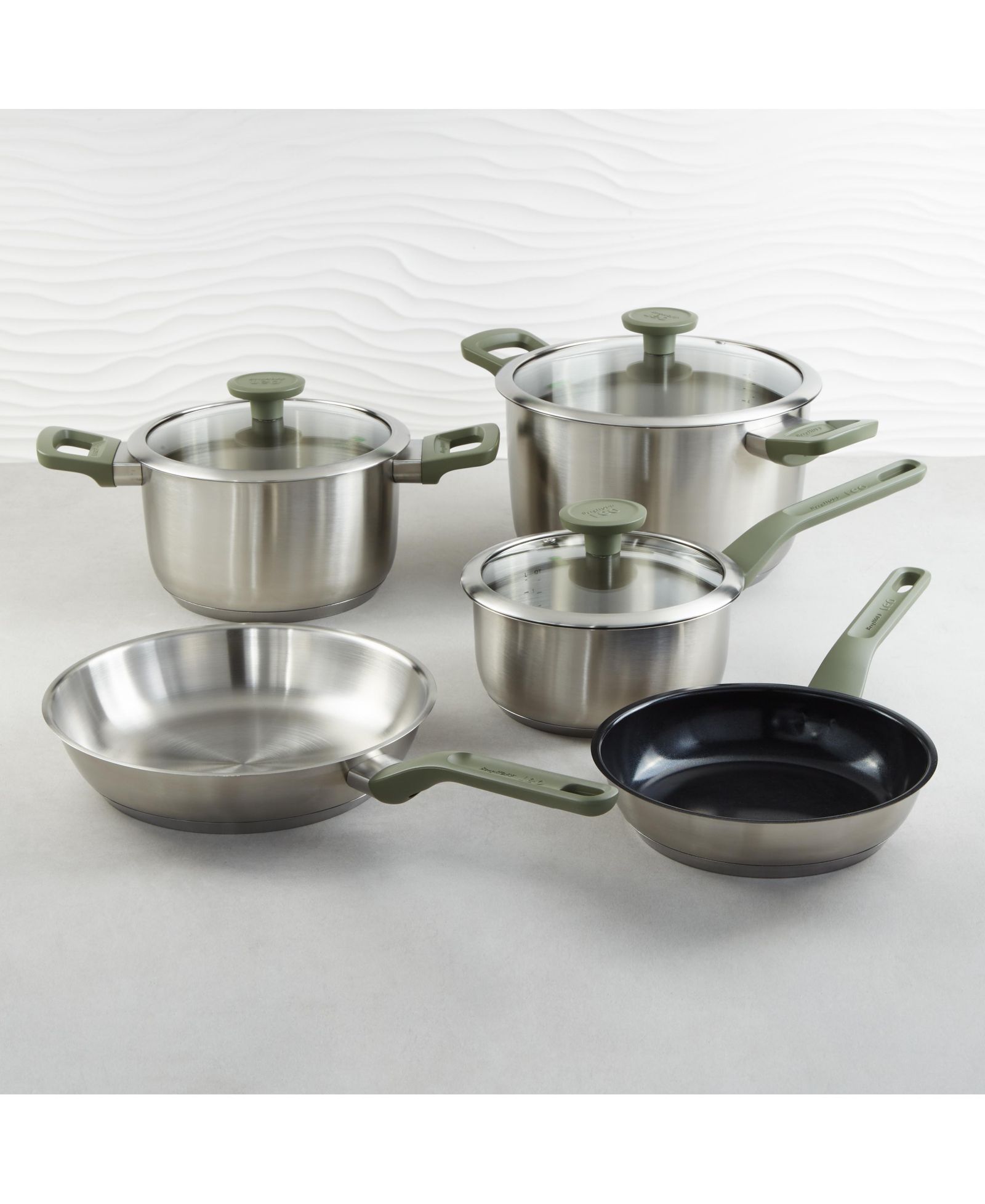 BergHOFF Leo Bolt 8pc Stainless Steel Cookware Set, Green