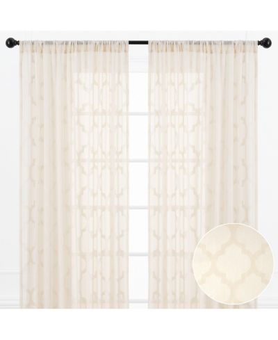 Quatrefoil sheer beige