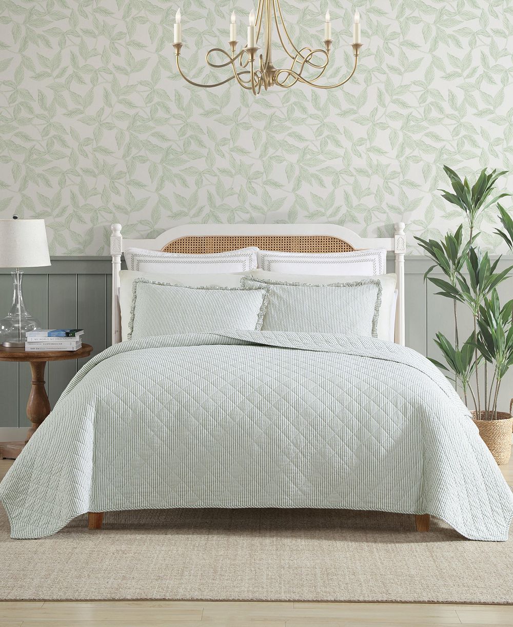 Laura Ashley стеганый комплект из 2 предметов Oxford Stripe, Twin