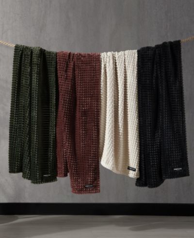 Декоративный плед Kenneth Cole New York Solid Textured Jacquard Plush Throw, 60" X 50"