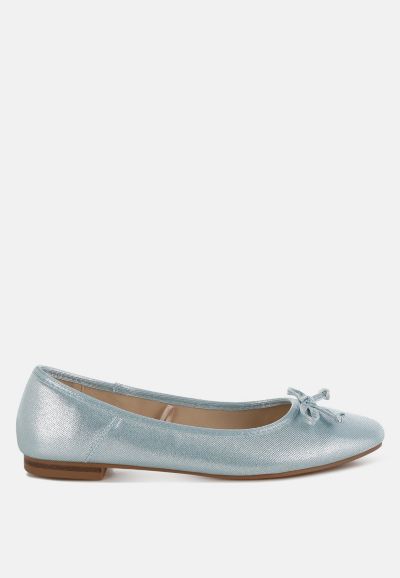 Light/pastel blue