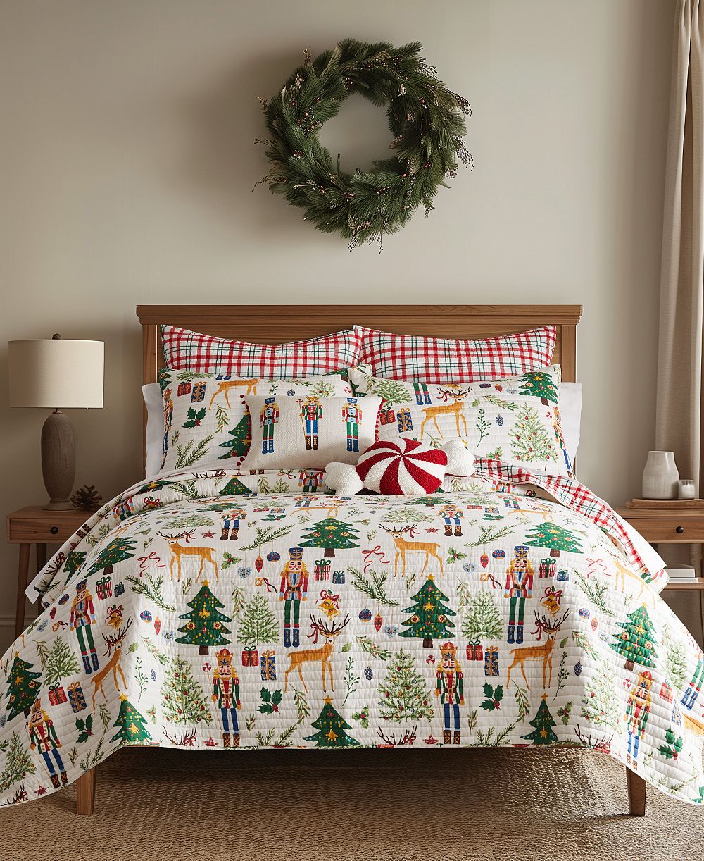 Levtex Home Nutcracker Reversible 3-Pc. Quilt Set, King/California King