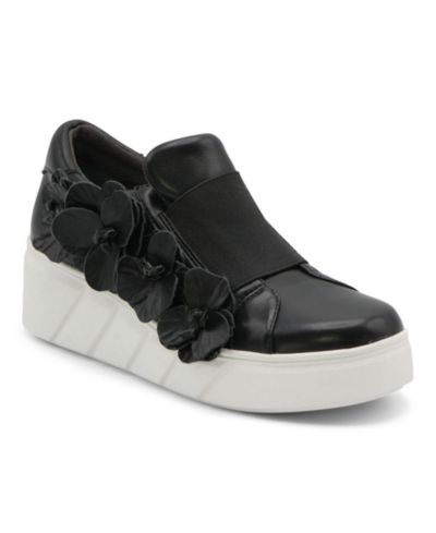 Charles David Sport Womens Rachelle Fashion Sneaker Rosettes