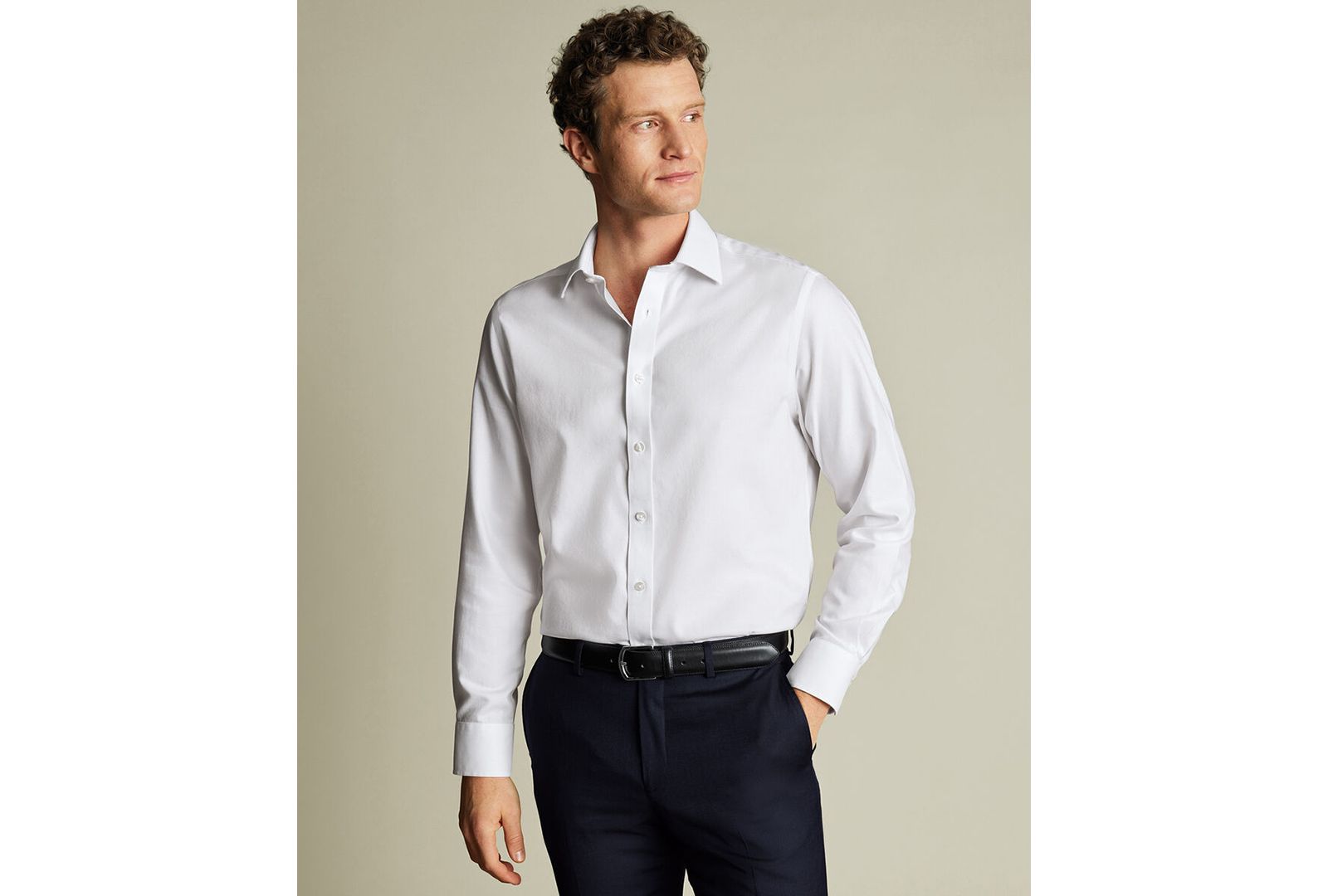 Мужская рубашка Charles Tyrwhitt Spread Collar Rounded Cuffs Solid Dress
