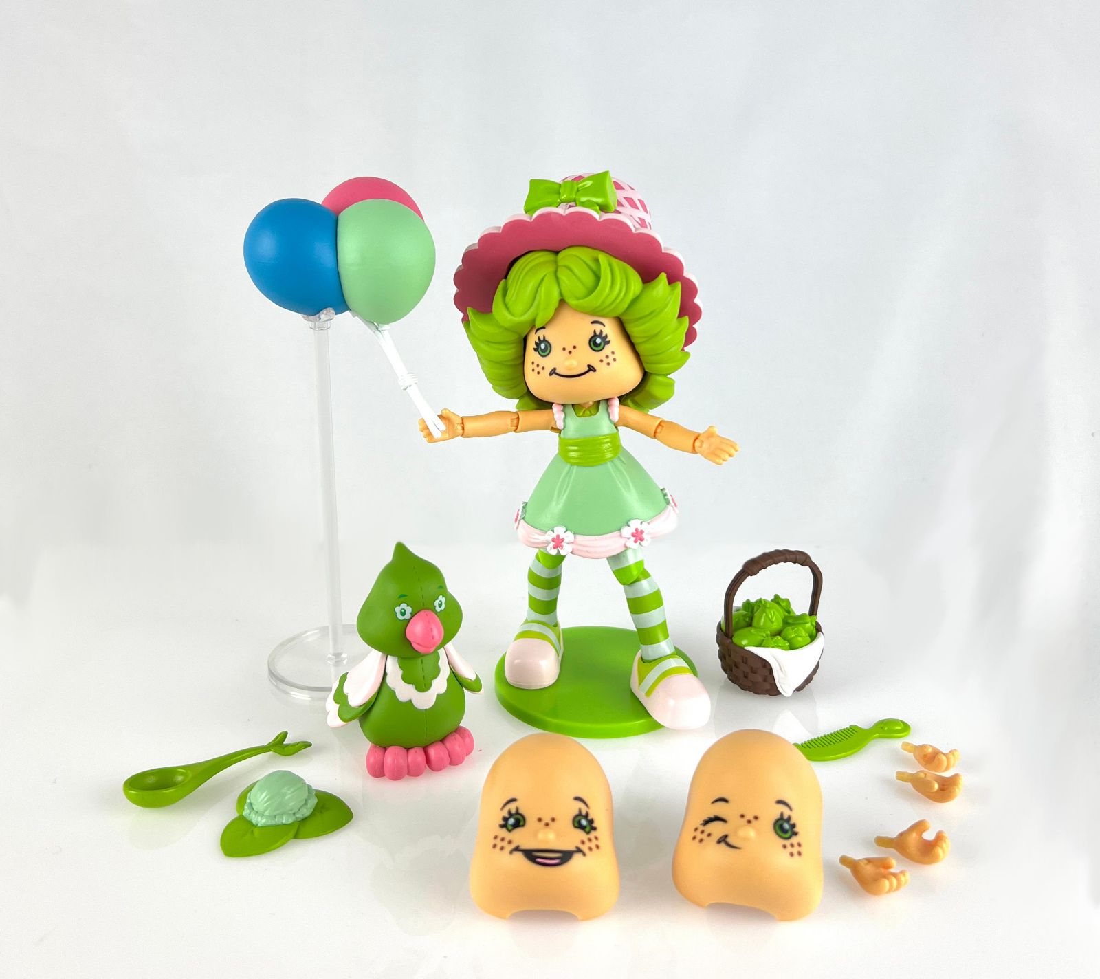 Коллекционная фигурка Boss Fight Studio Strawberry Shortcake Lime Chiffon & Parfait the Parrot