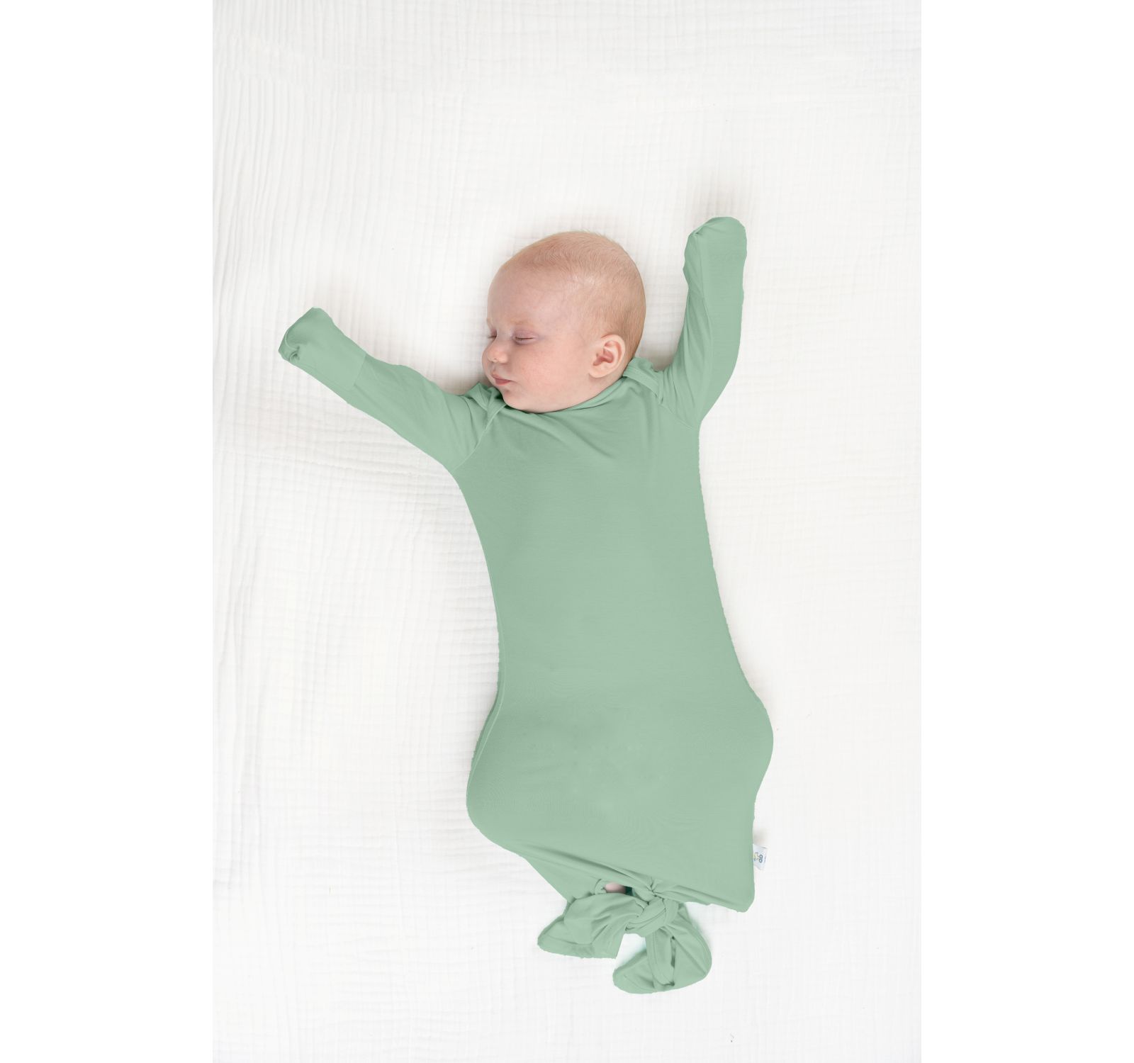 Шелковая ночная сорочка GooseWaddle Basil Knotted Gown