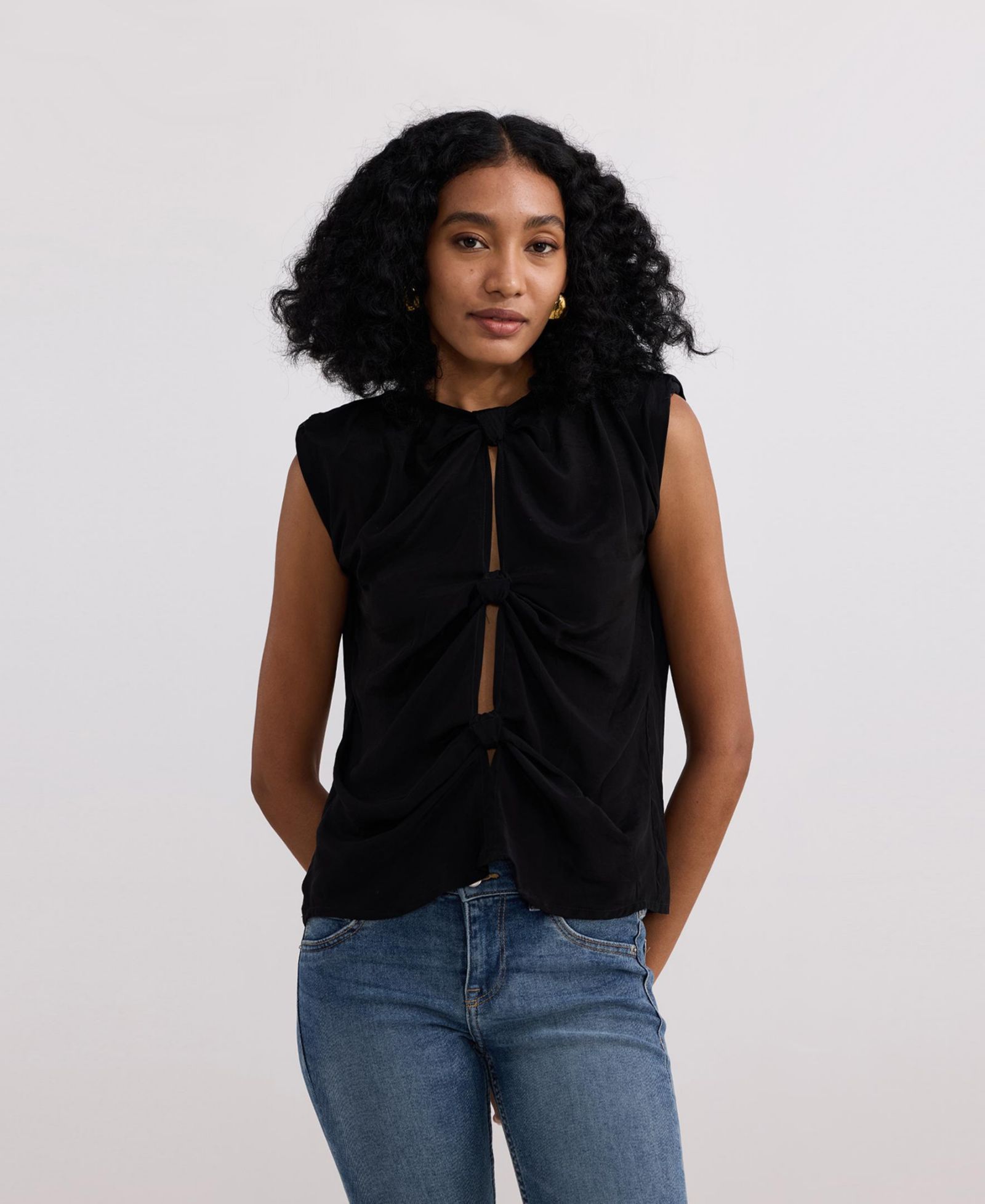 Reistor Women's The Knot-so-Basic Top
