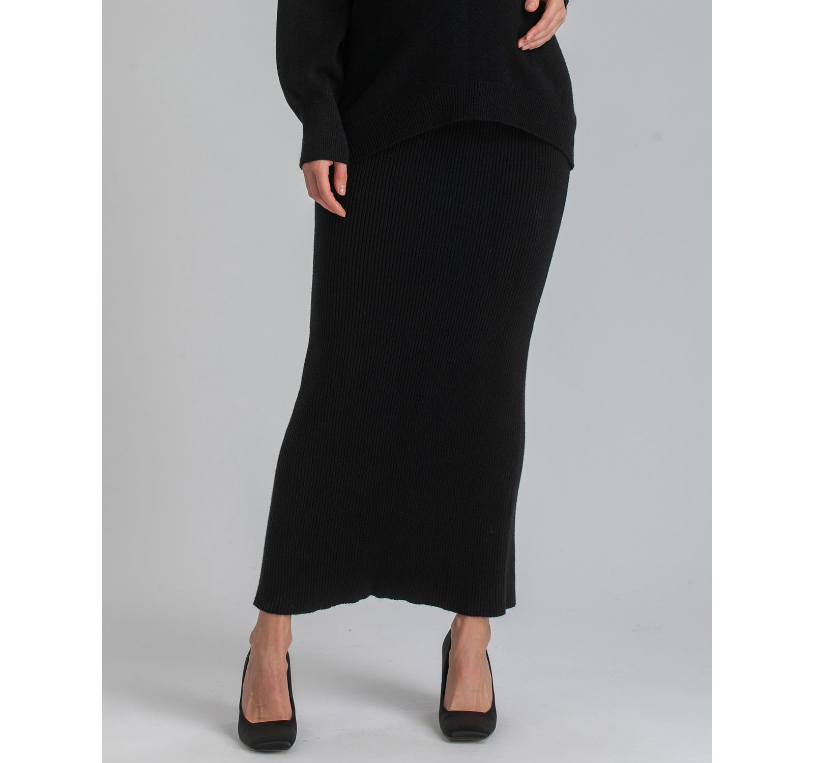 PIETRO BRUNELLI MATERNITY Maternity Slim-Fit Nina Skirt with a Central Back Slit