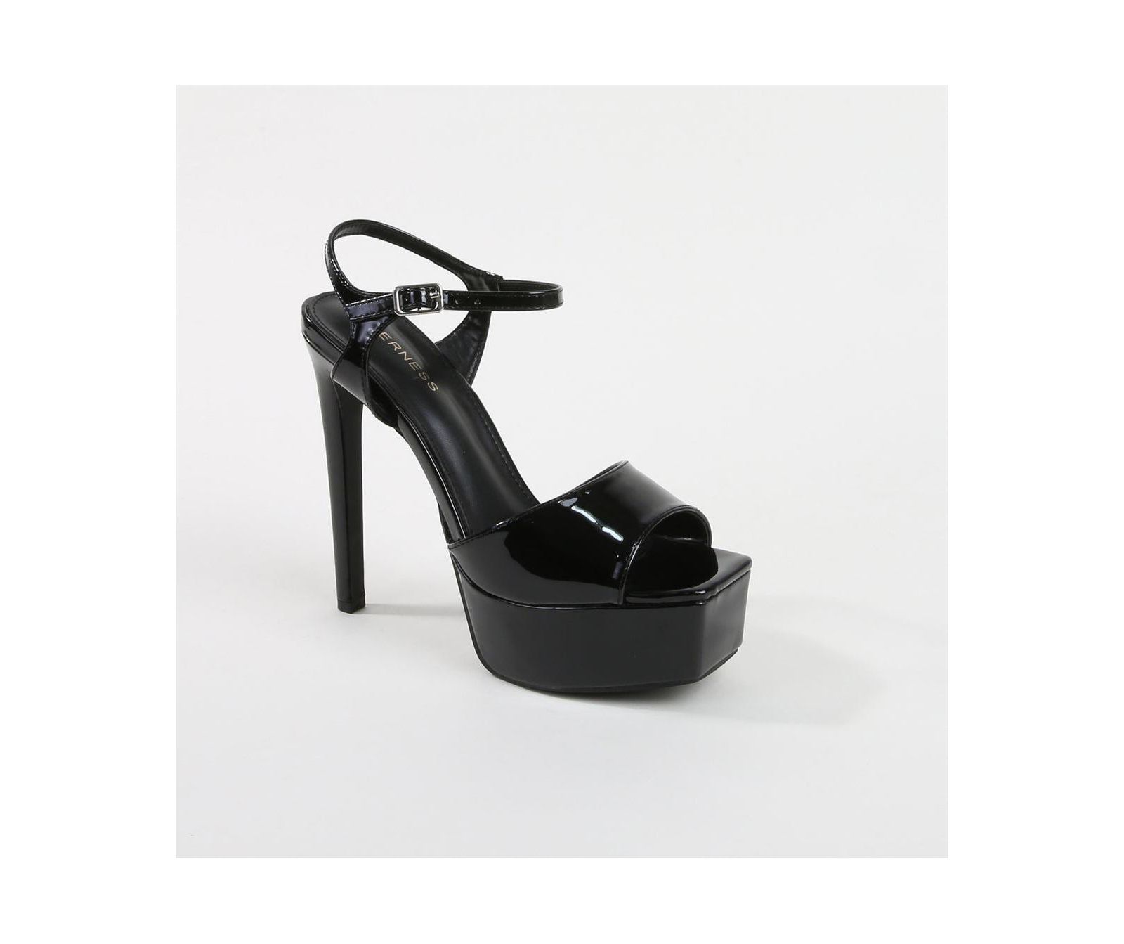 Сандалии Genevieve Patent Platform